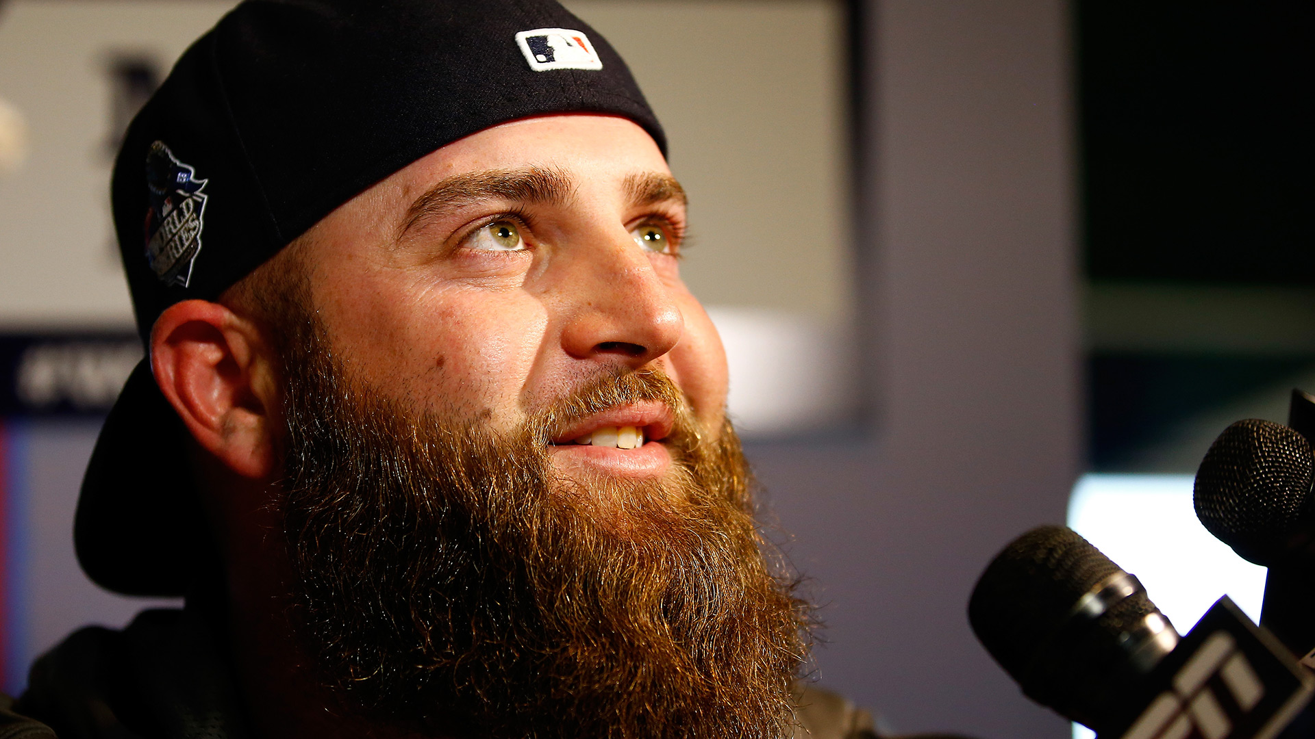 Coach Mike Napoli Shows up to Cubs Spring Training With Monster Beard