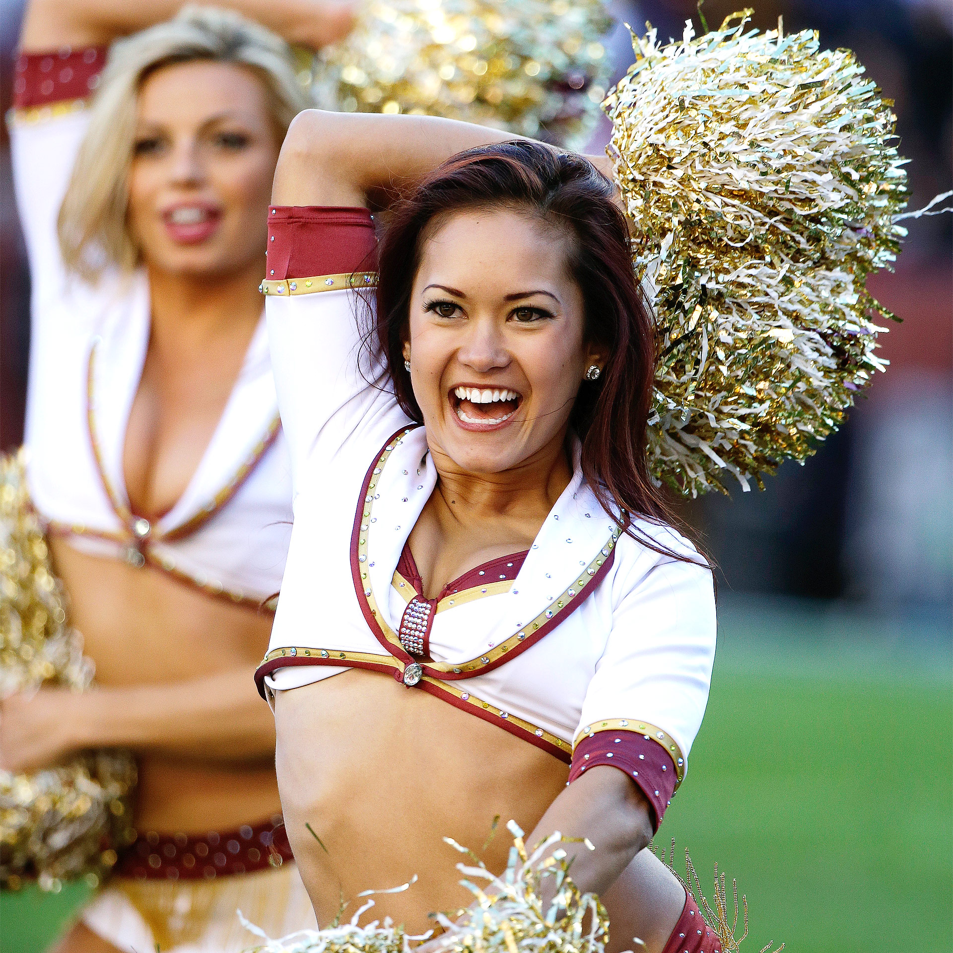 3,154 Washington Redskins Cheerleaders Stock Photos, High-Res Pictures, and  Images - Getty Images