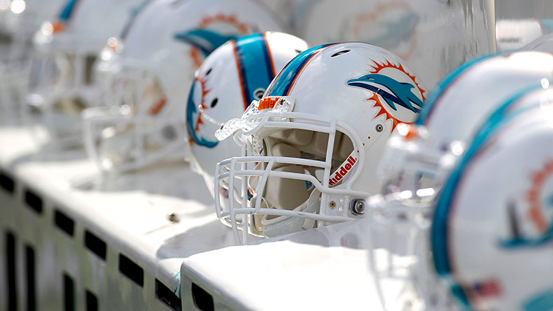 Flores says it again: Dolphins aren't tanking in 2019