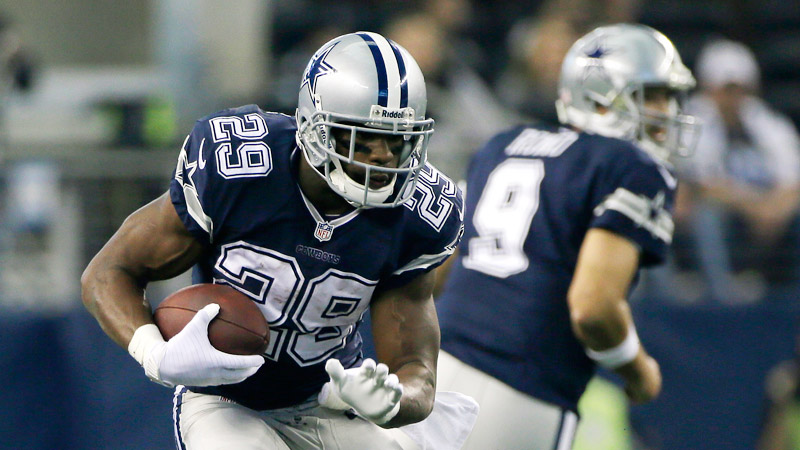 Lance Dunbar Finds a Huge Hole and Rushes for 45 Yards, Cowboys vs. Saints