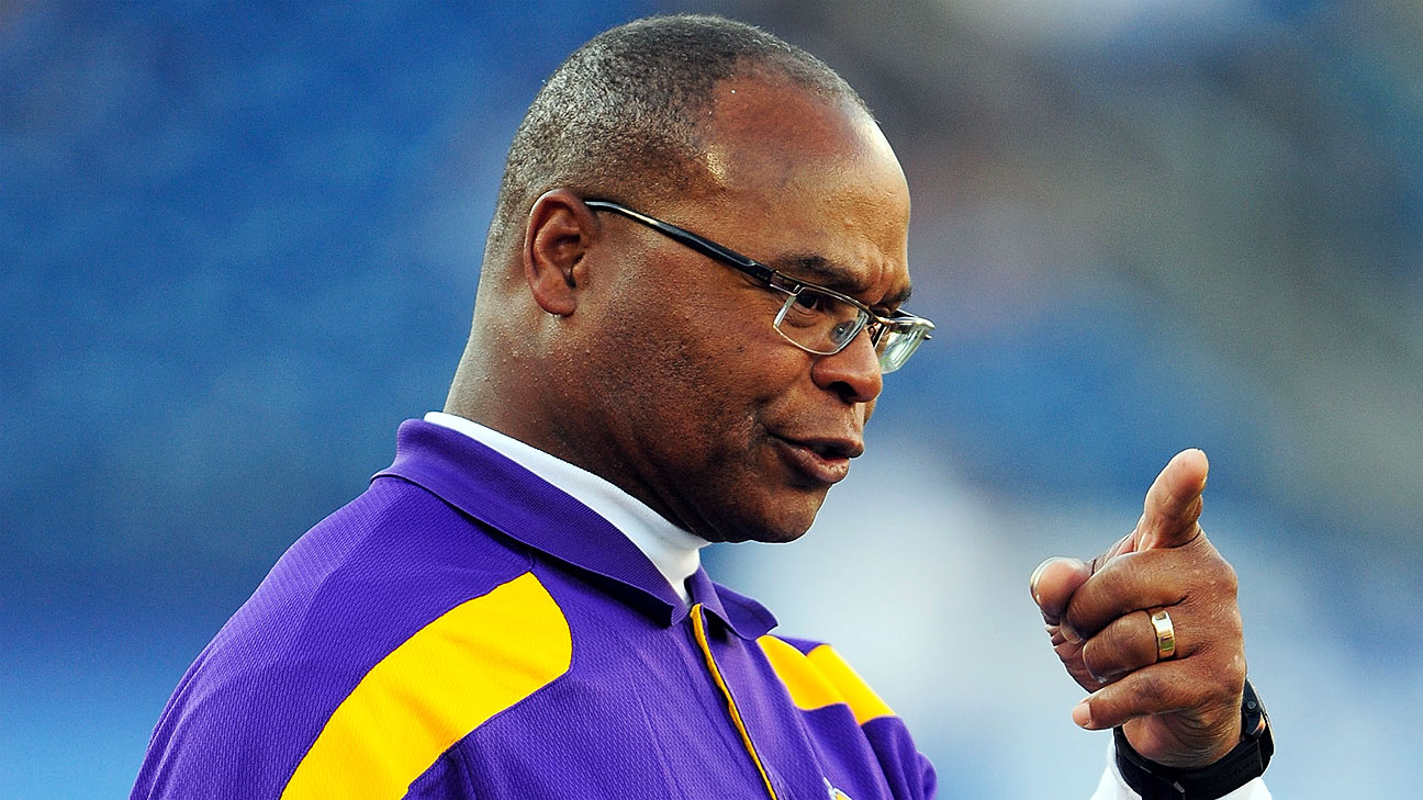 Q&A: Baylor great Mike Singletary - Big 12 Blog - ESPN