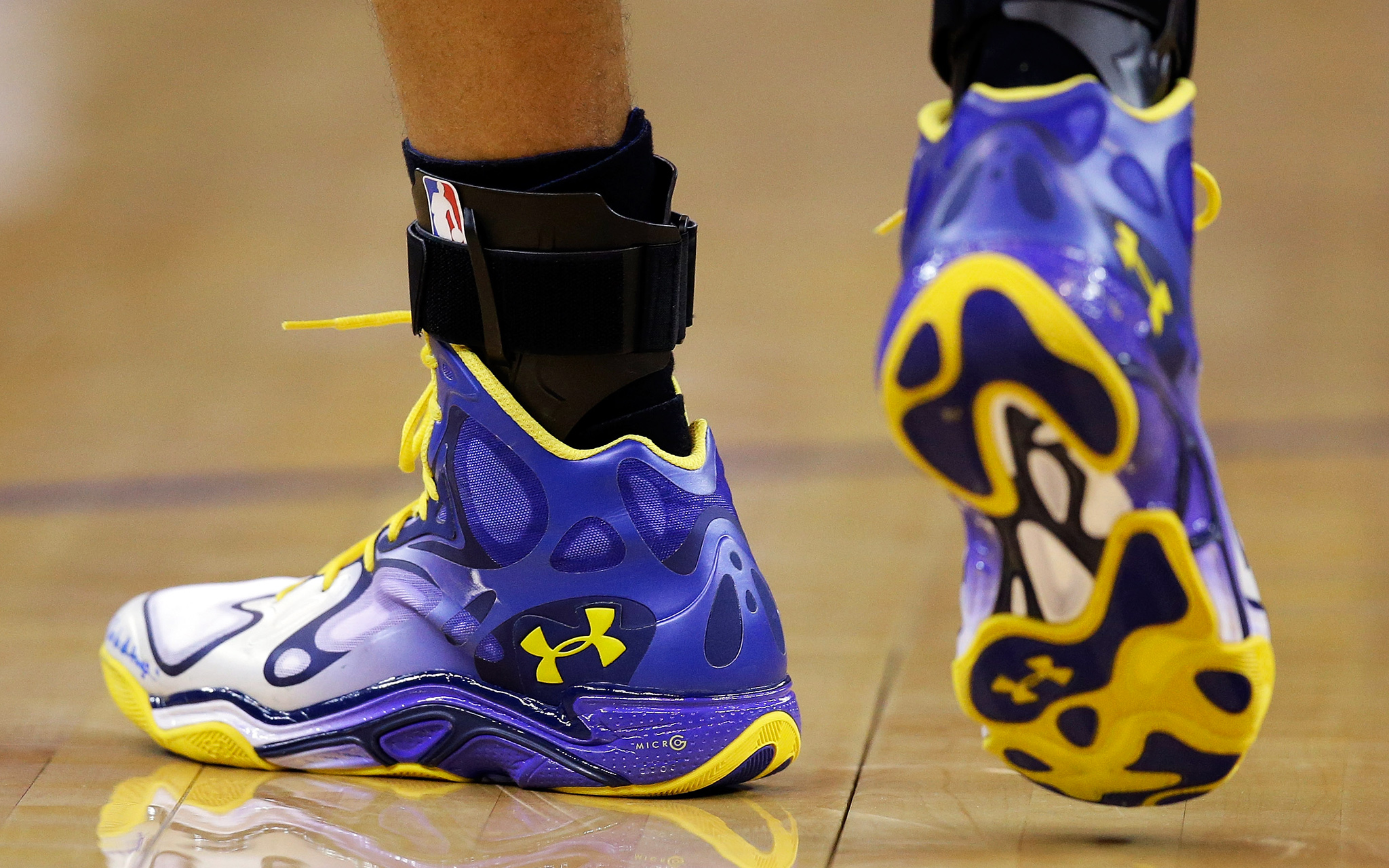 A Mean-Looking Shoe for a Lethal Shooter - It's Gotta Be the Shoes - ESPN