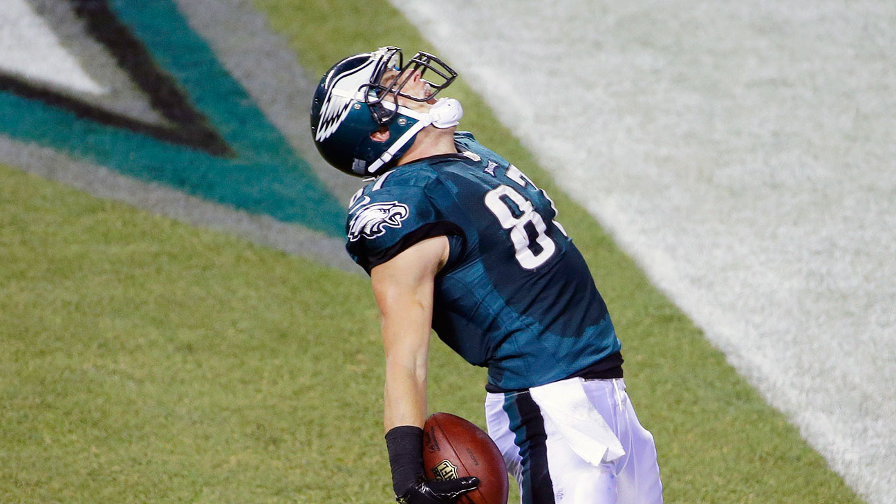 Brent Celek: Chip Kelly's system is 'insane'