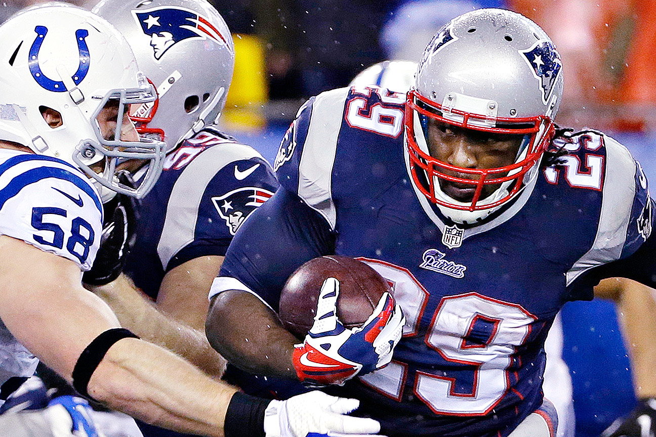 Patriots and Colts set to battle on Sunday night