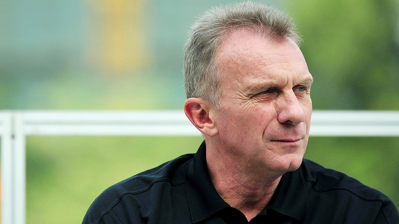 Joe Montana details post-NFL injury woes: 'I can't really run or