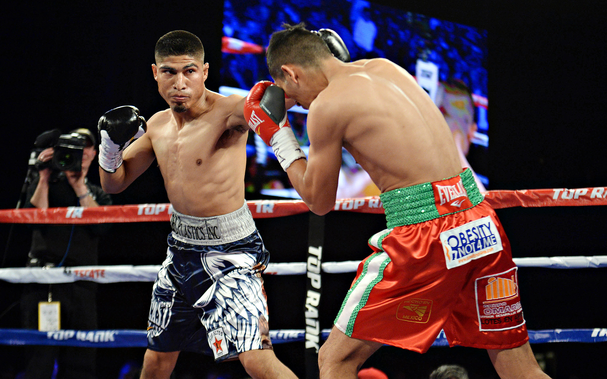 Mikey Garcia vs. Juan Carlos Burgos - Saturday Night Of Fights - ESPN