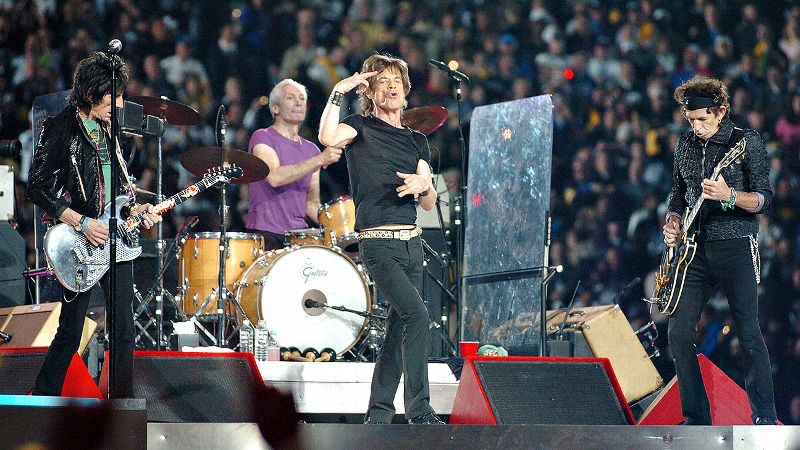 espnW -- 10 Super Bowl halftime show-stoppers