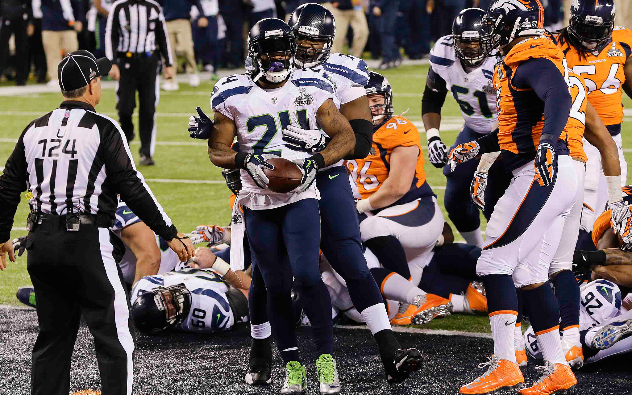 HIGHLIGHTS: Super Bowl XLVIII