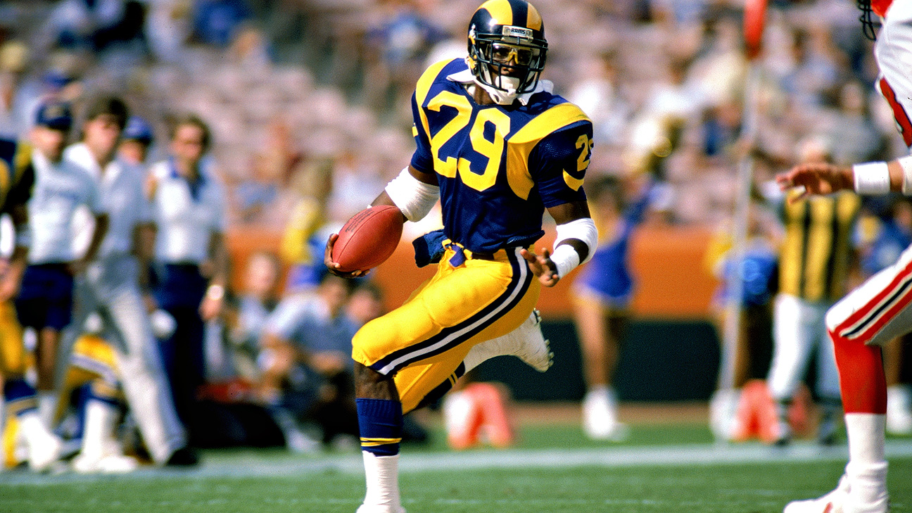 Hall of Fame RB Eric Dickerson to sign one-day contract to retire