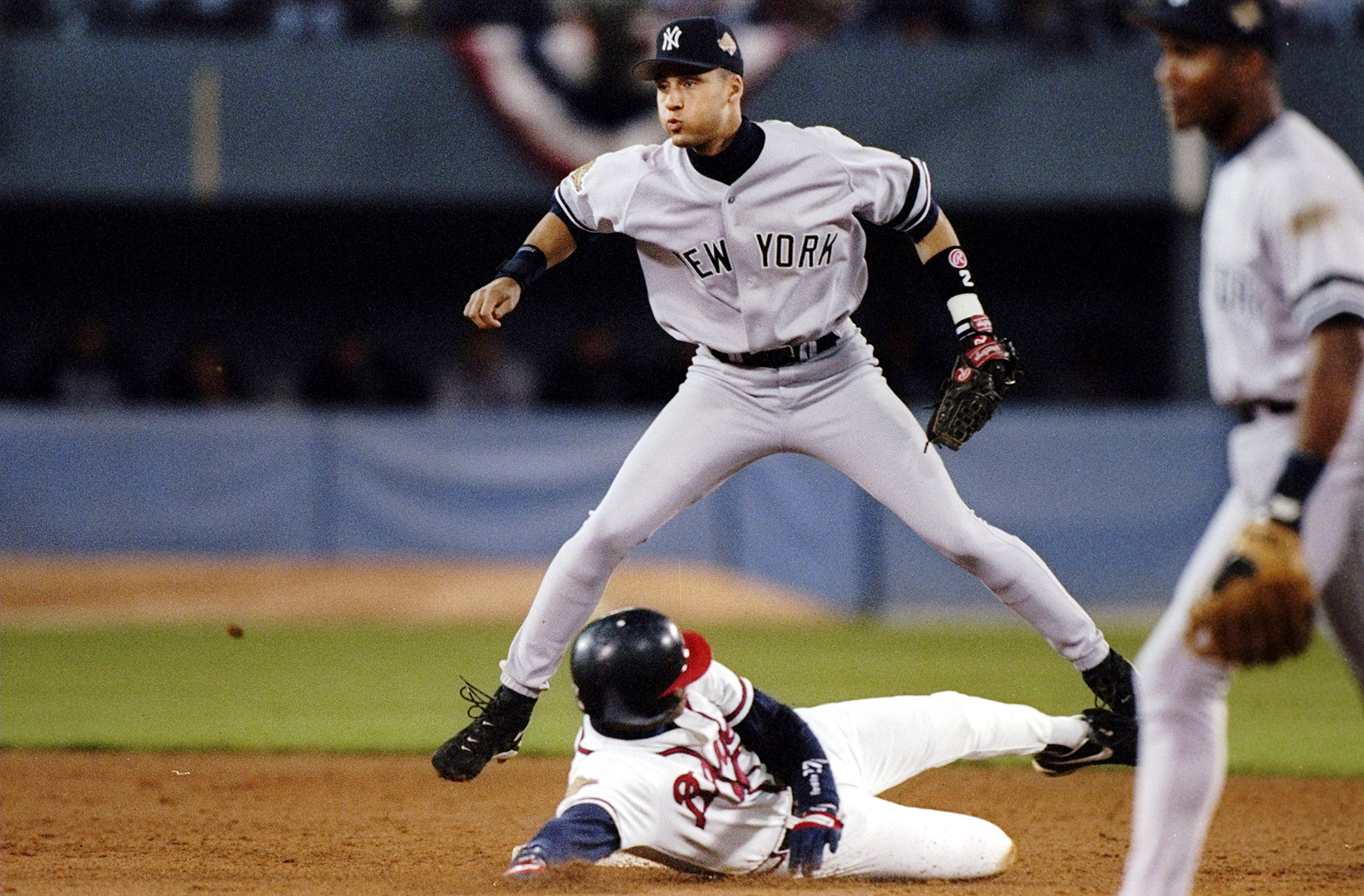 ESPN - MJ giving Derek Jeter his flowers 💐