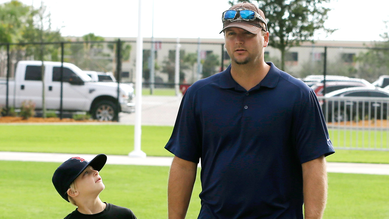 A.J. Pierzynski has second father figure in White Sox broadcaster, Hawk  Harrelson