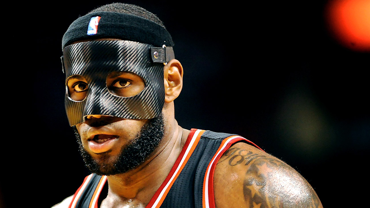 dramatiker Male stege NBA asks LeBron James of Miami Heat to wear clear mask to protect broken  nose
