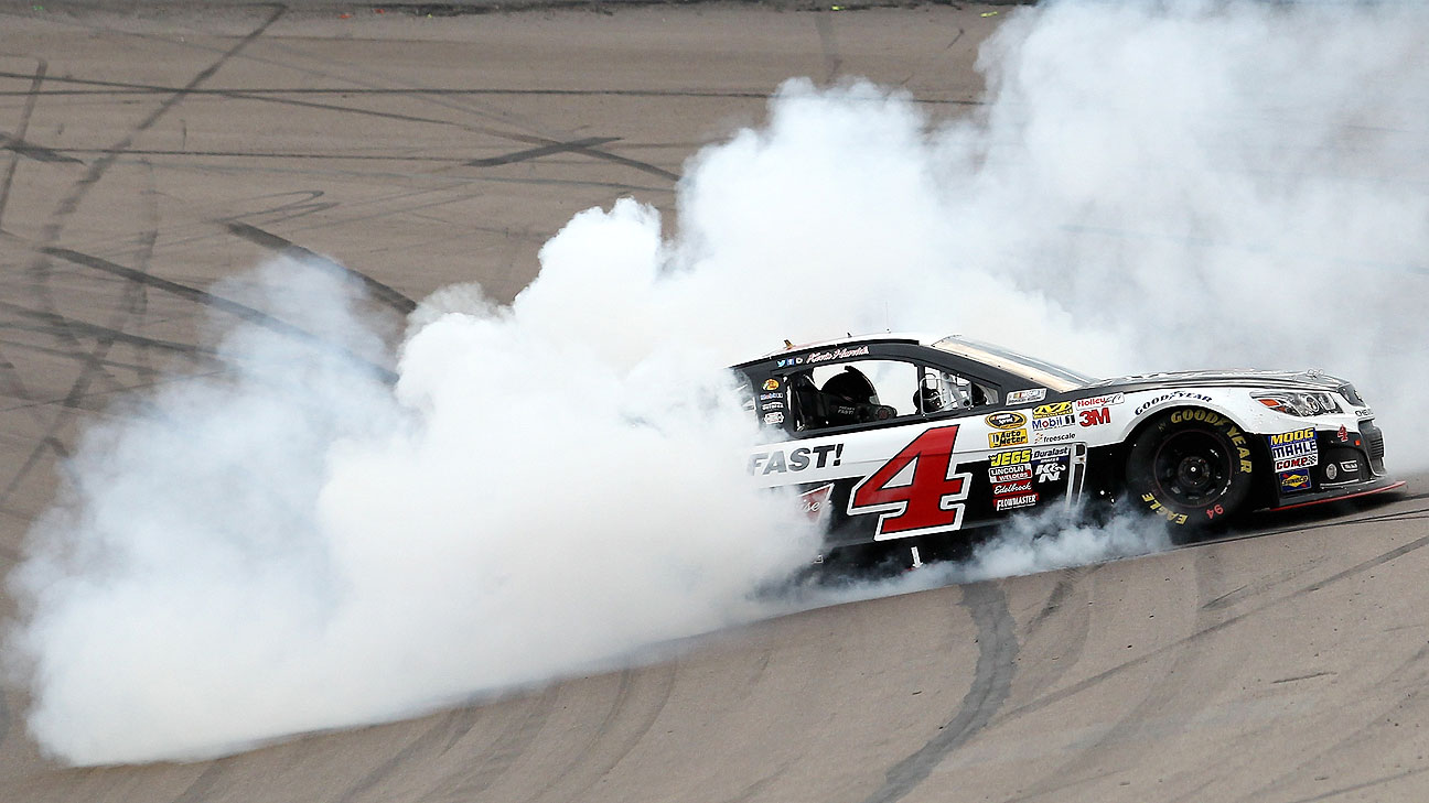 NASCAR - Kevin Harvick untouchable at Phoenix