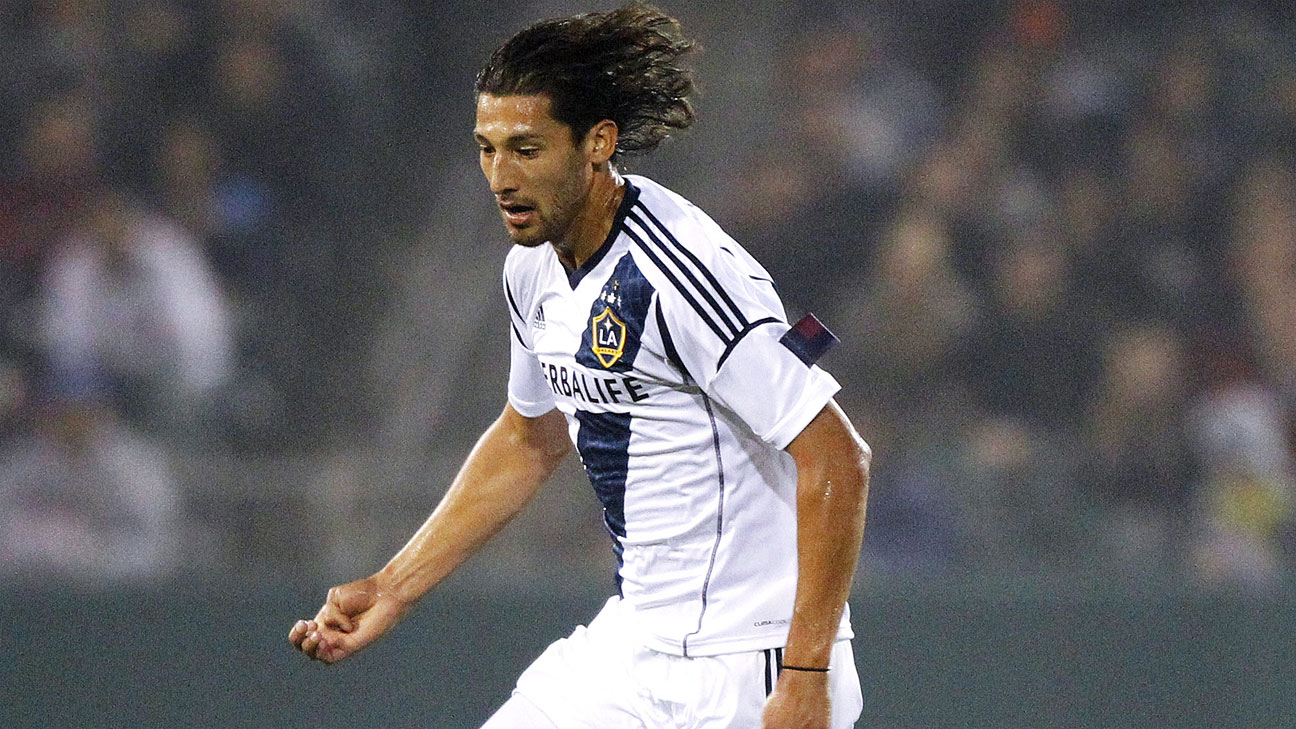 LA Galaxy send defender Omar Gonzalez to Pachuca – Daily News