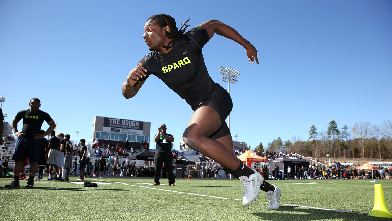 Eagles' Josh Sweat once thought he would never play football again