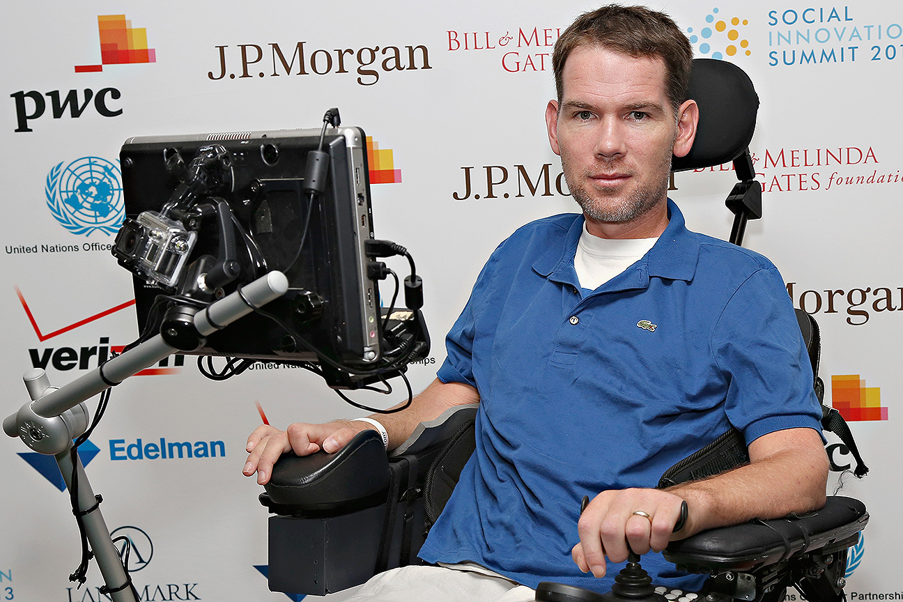 Steve Gleason Receives Congressional Gold Medal For His Work As Advocate For People With Als Steve Gleason Receives Congressional Gold Medal For His Work As Advocate For People With Als