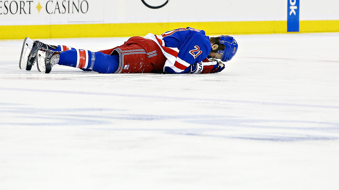 Derek Stepan toughs it out for Rangers - NBC Sports