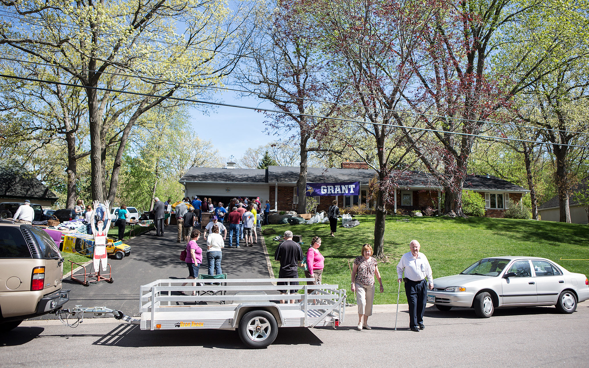 Bud Grant's Family Sounds the Gjallarhorn