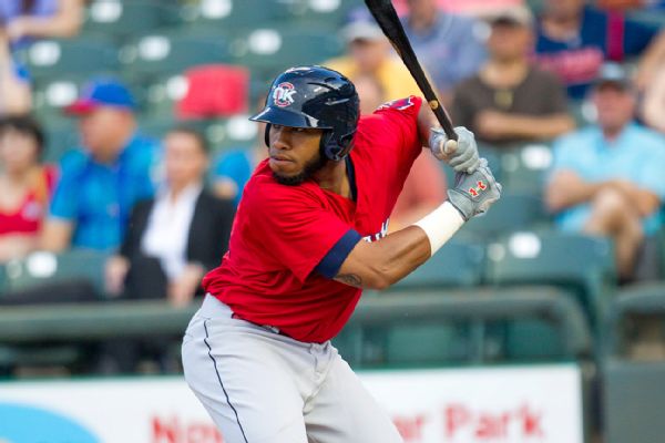 Brewers sign 1B Singleton to minor league deal