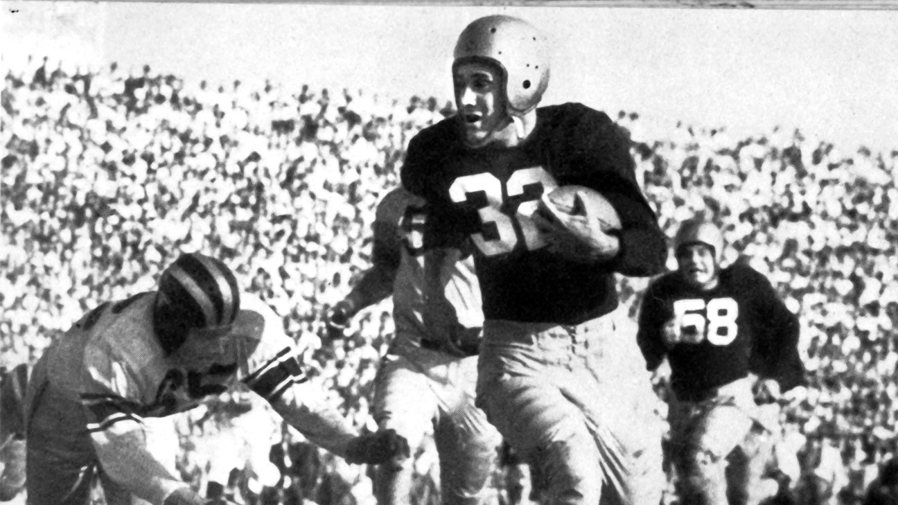 Notre Dame Heisman winner Johnny Lujack was an unassuming star - Los  Angeles Times