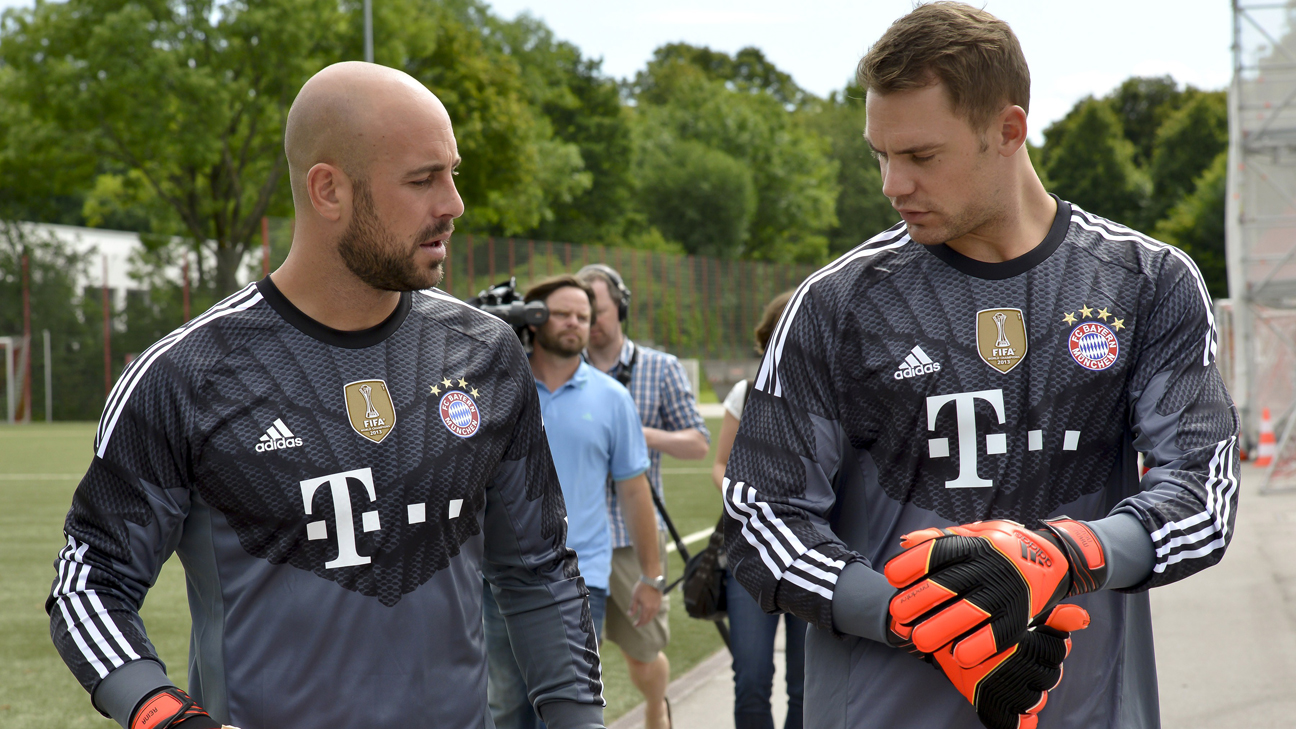 Bayern Munich goalkeeper Pepe Reina set for lengthy spell out with calf  injury