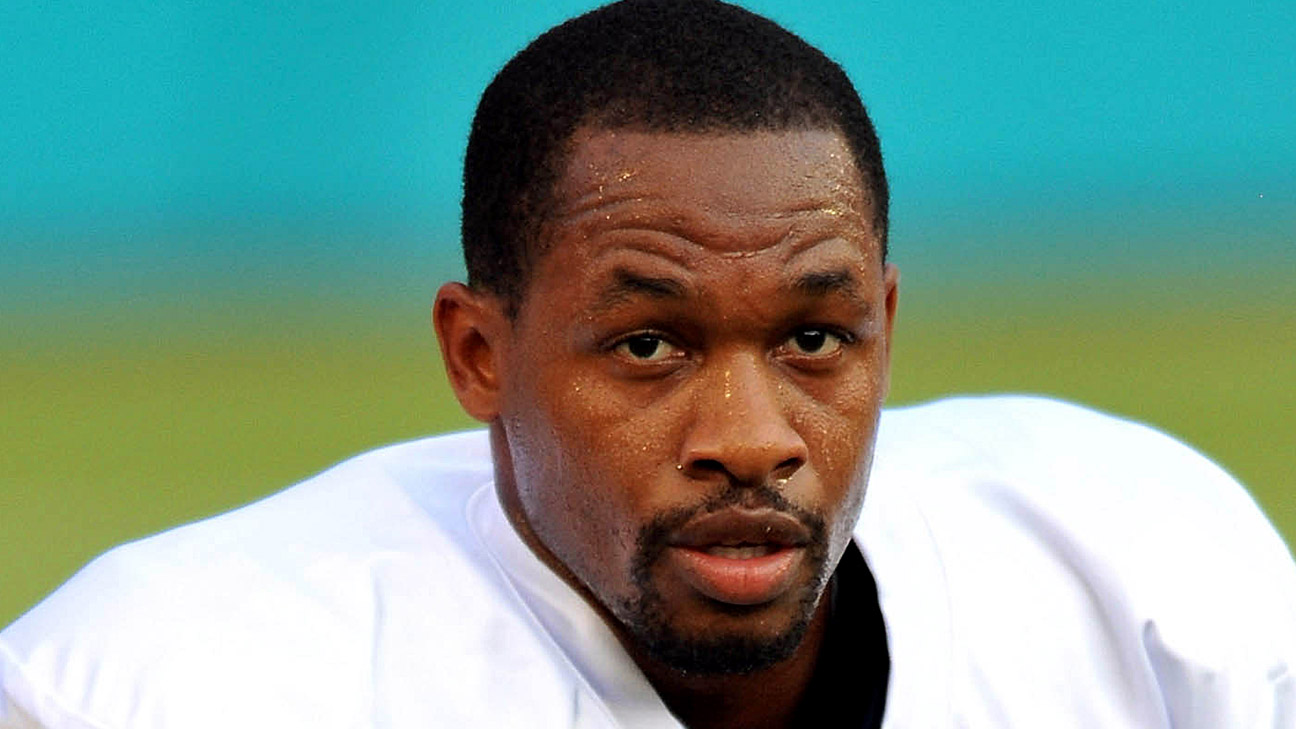 Dimitri Patterson, ex-Miami Dolphins CB, injures two police officers in  courtroom exit - ESPN