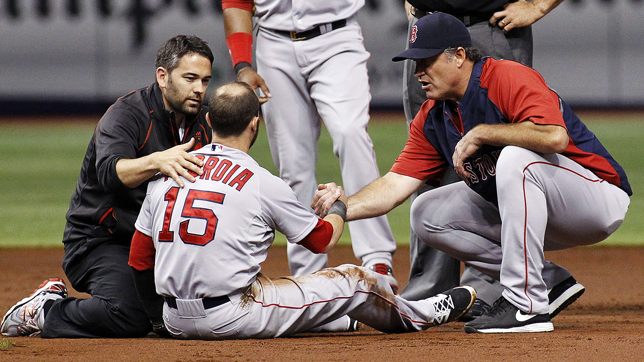 Dustin Pedroia's been playing through serious thumb injury 