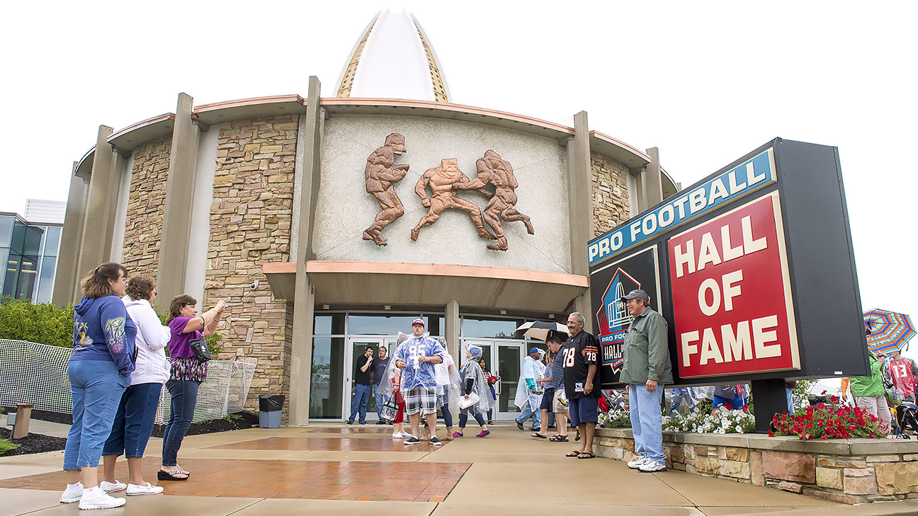 Pro Football Hall of Fame names Anquan Boldin, Antonio Cromartie