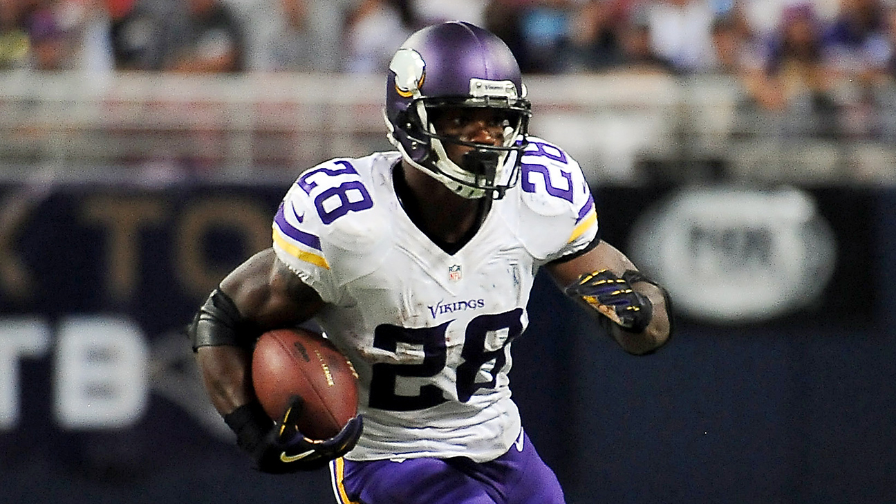 Adrian Peterson, Vikings restructuring last three years of RB's deal