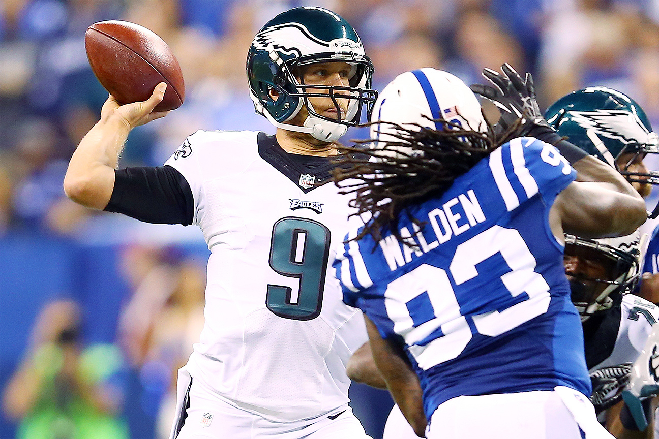 Eagles beat Colts on late FG