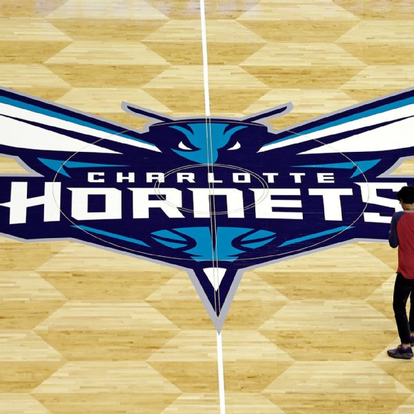 Sources: Hornets to bring back Miller, Henderson