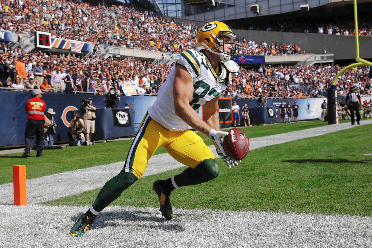 Rodgers throws for 4 TDs as Packers pull away from Bears on way to 38-17  victory