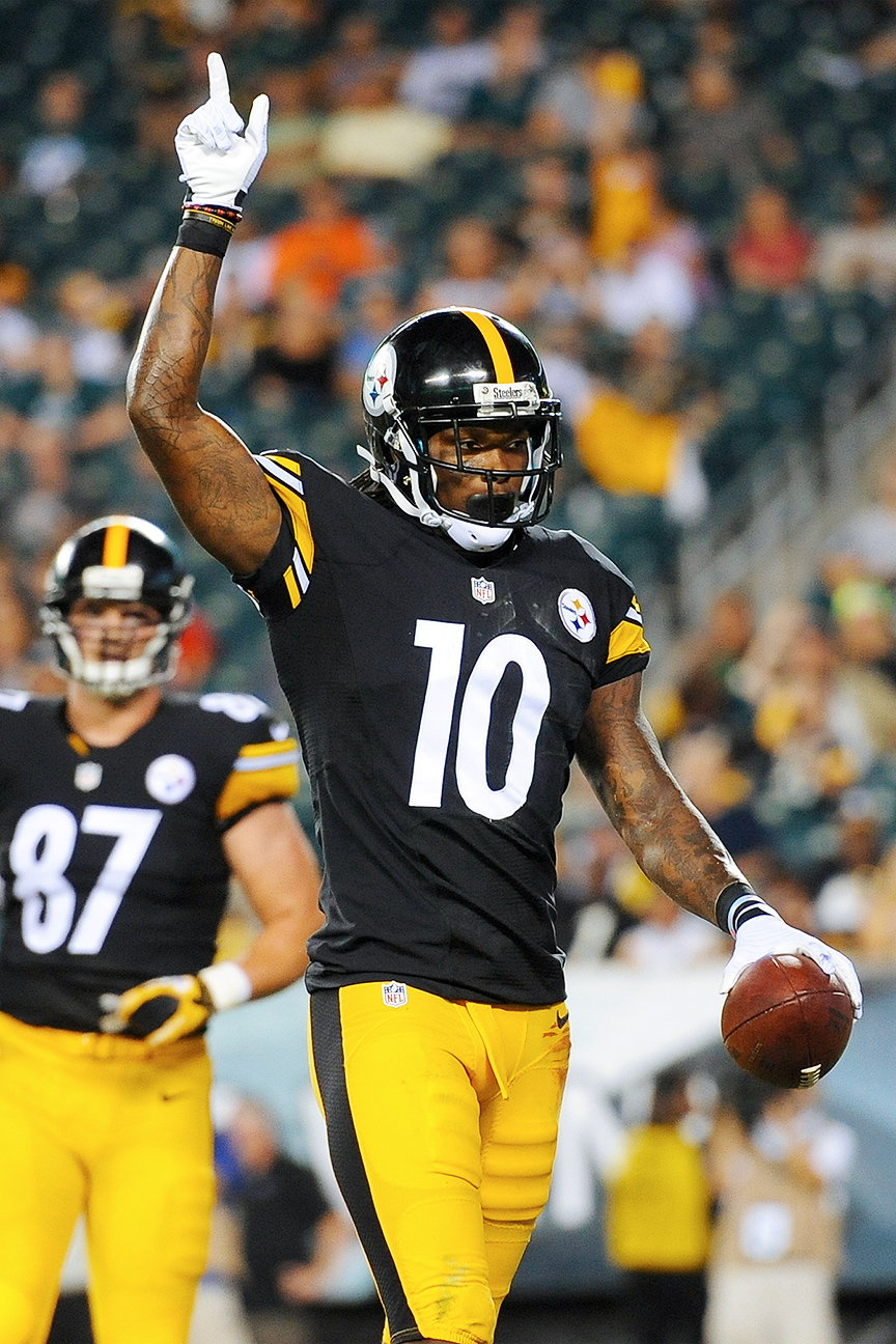 Houston Texans' Arian Foster in the second quarter of an NFL football game  against the Pittsburgh Steelers Sunday, Oct. 2, 2011, in Houston. (AP  Photo/Dave Einsel Stock Photo - Alamy