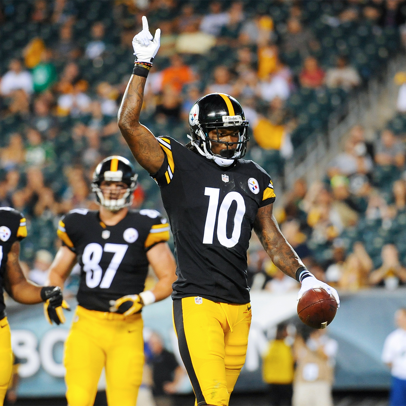 Houston Texans' Arian Foster in the second quarter of an NFL football game  against the Pittsburgh Steelers Sunday, Oct. 2, 2011, in Houston. (AP  Photo/Dave Einsel Stock Photo - Alamy