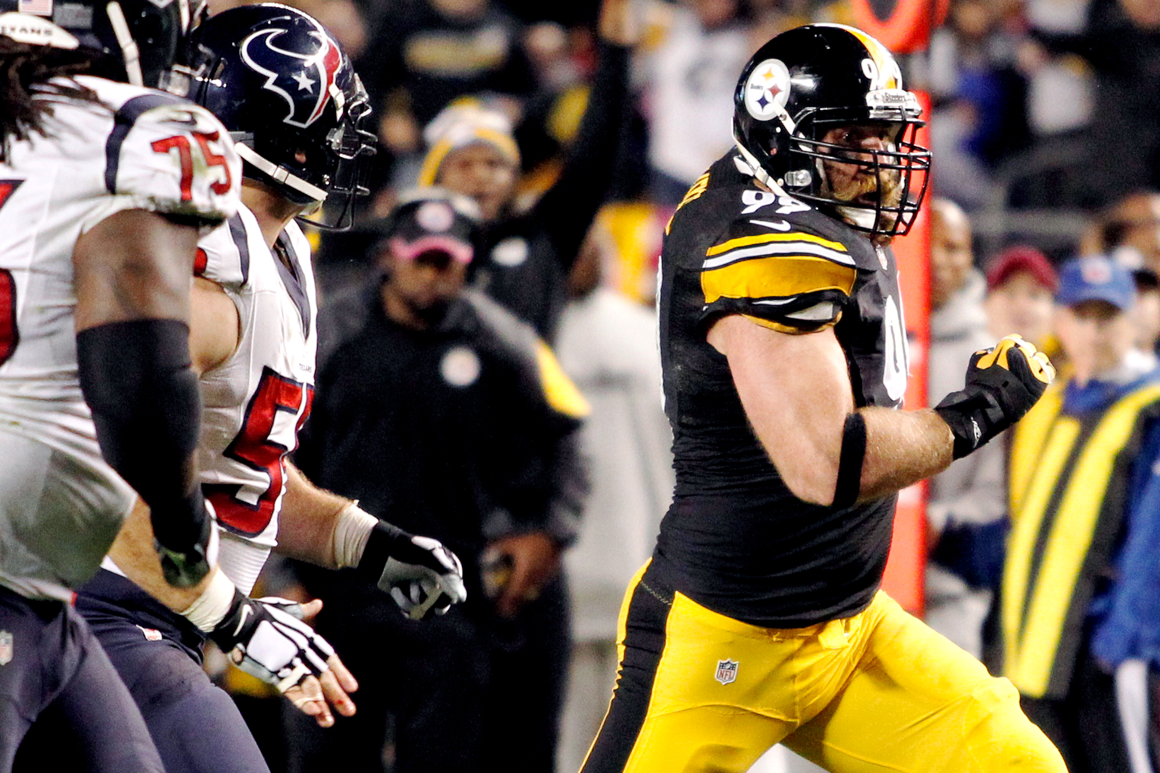 Pittsburgh Steelers' Brett Keisel (99) heads to the locker room