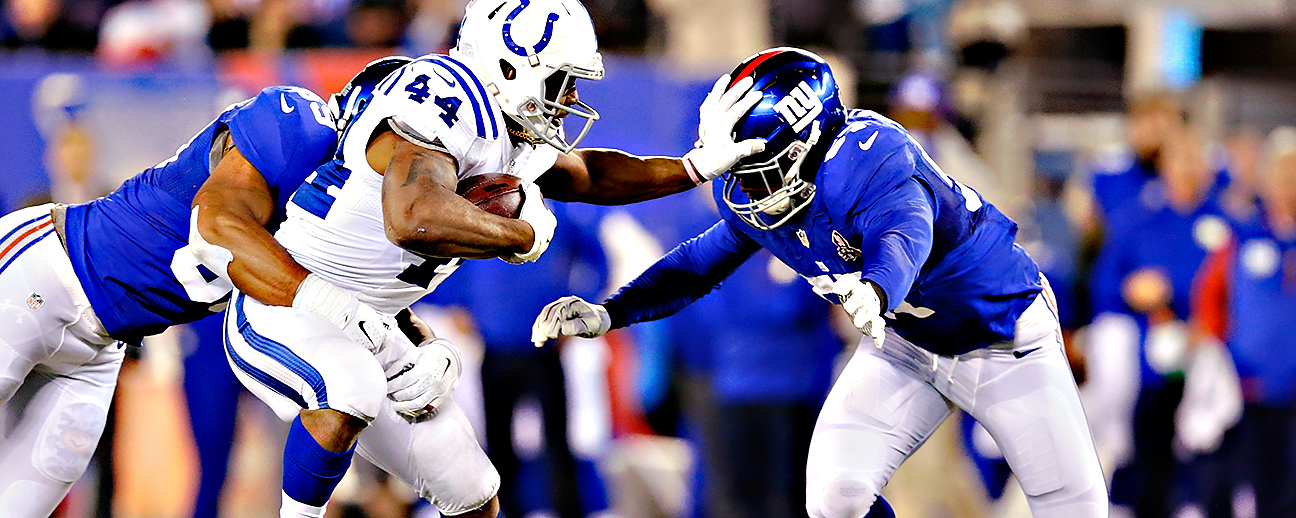 New York Giants Take a 24-3 Halftime Lead Over Colts - Sports