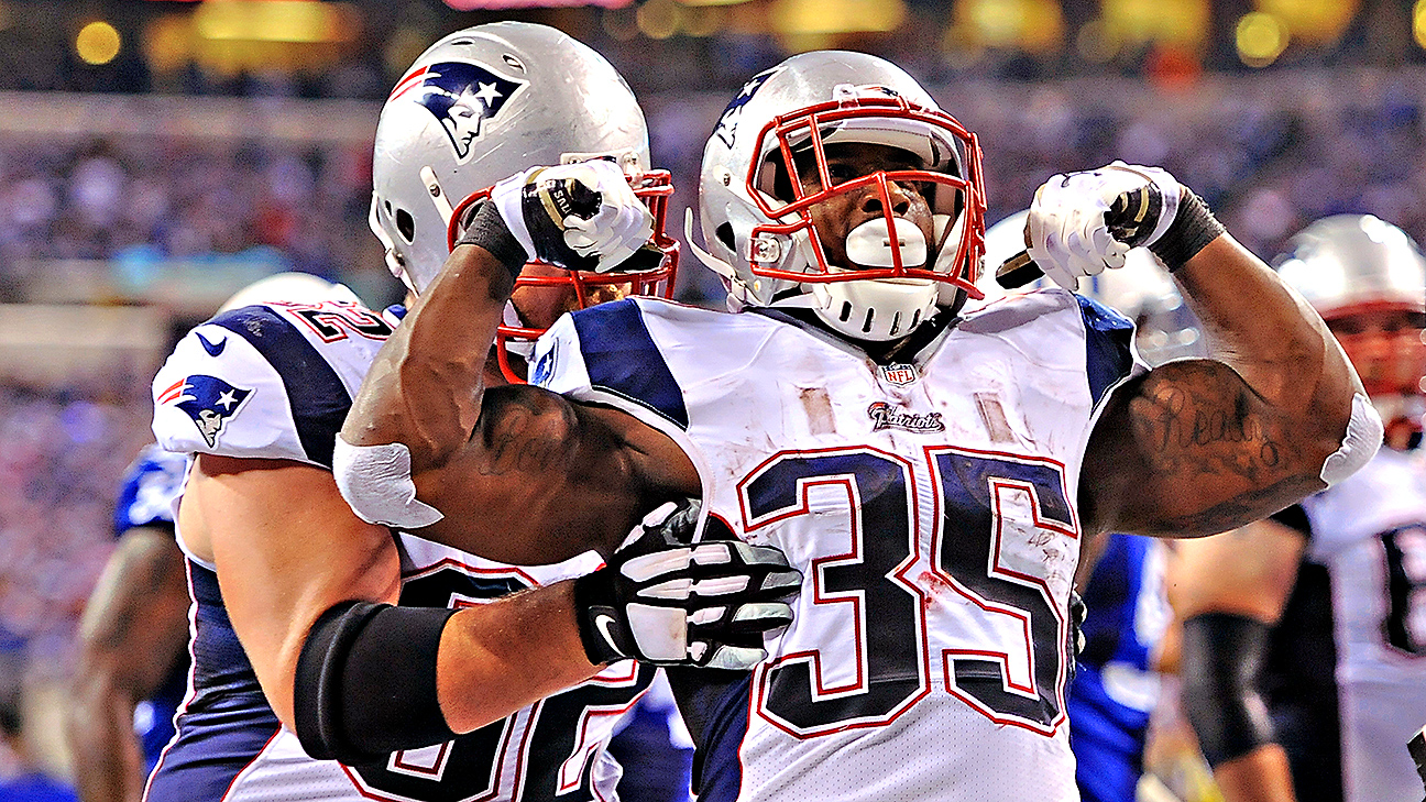 New England Patriots Bethel Johnson runs back a kickoff 92-yards for a  touchdown in the final seconds of the second quarter against the  Indianapolis Colts in Indianapolis, Sunday, Nov. 30, 2003. (AP