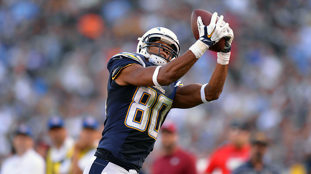 San Diego Chargers wide receiver Malcom Floyd scores on a 52-yard