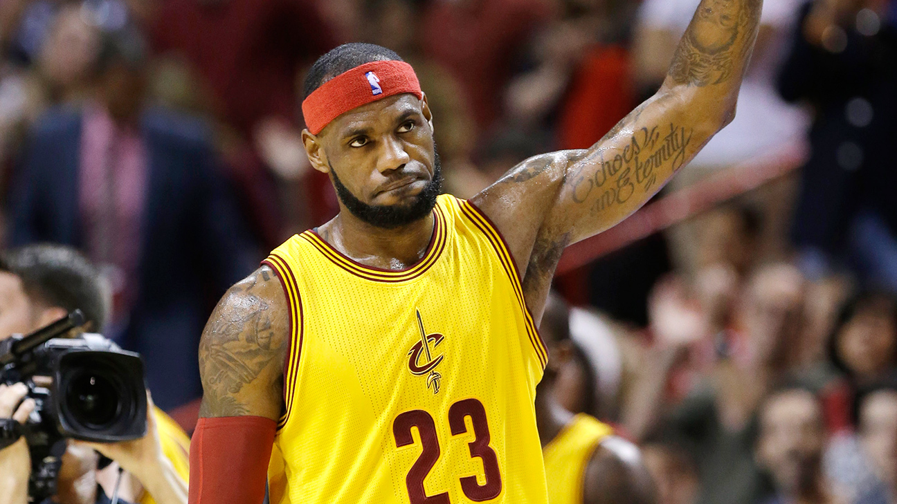 LeBron James got a standing ovation from Heat fans during video