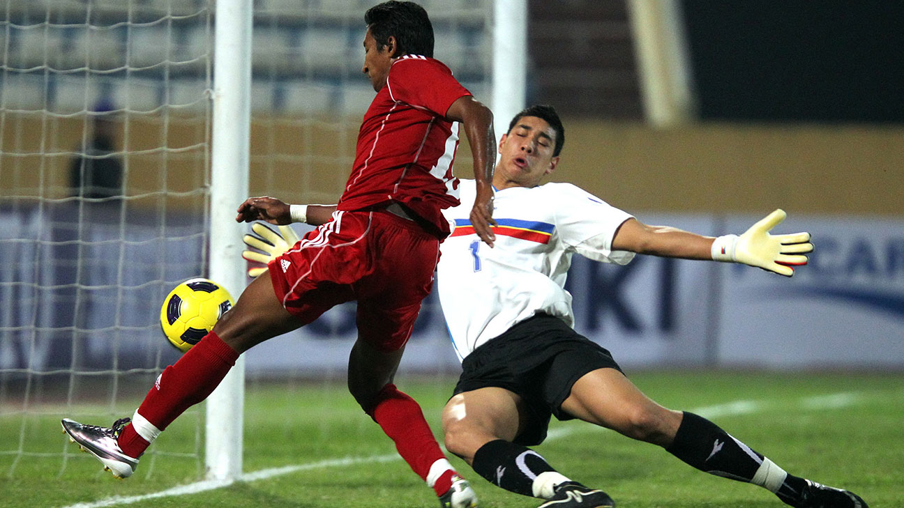 Football: Etheridge challenges young Azkals to step up