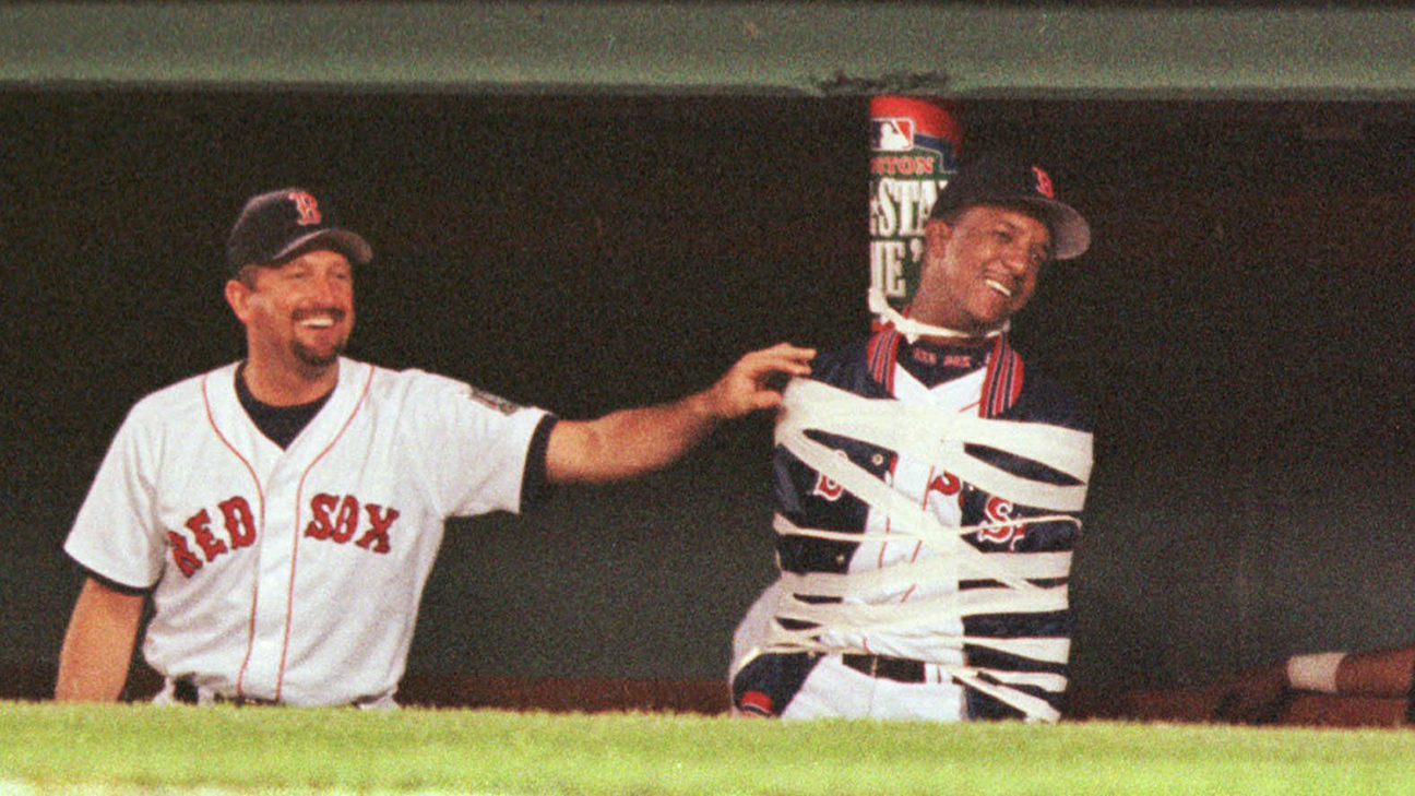 Roger Clemens, Pedro Martinez added to Red Sox Hall of Fame