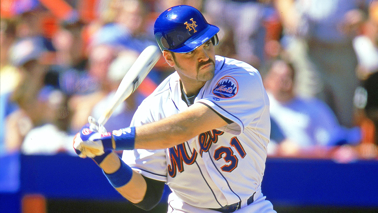 Former All-Star catcher Mike Piazza could purchase Italian club Parma, Parma