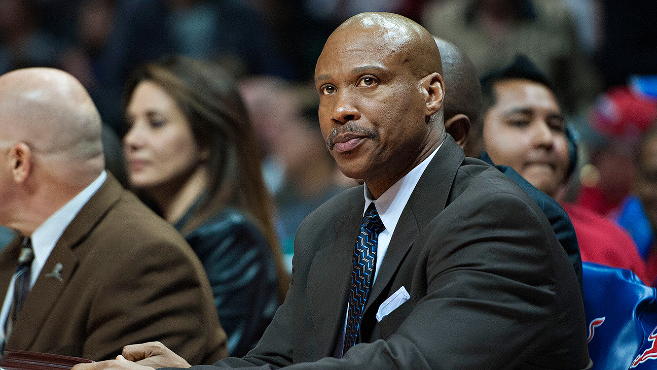 Byron Scott Is Finding New Ways to Suck at Coaching Basketball