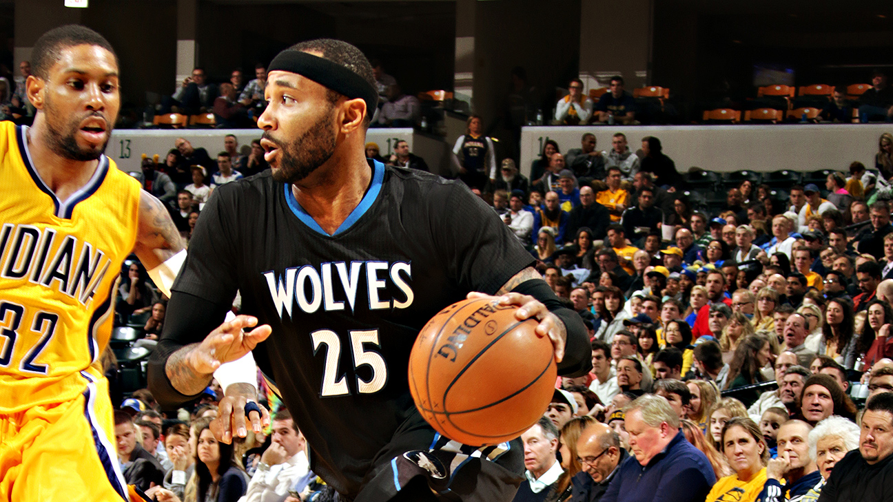 Hawks trade Mo Williams, will sign Gary Neal