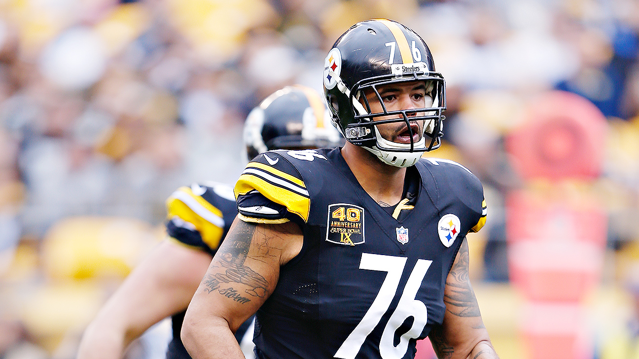 Steelers release offensive tackle Mike Adams