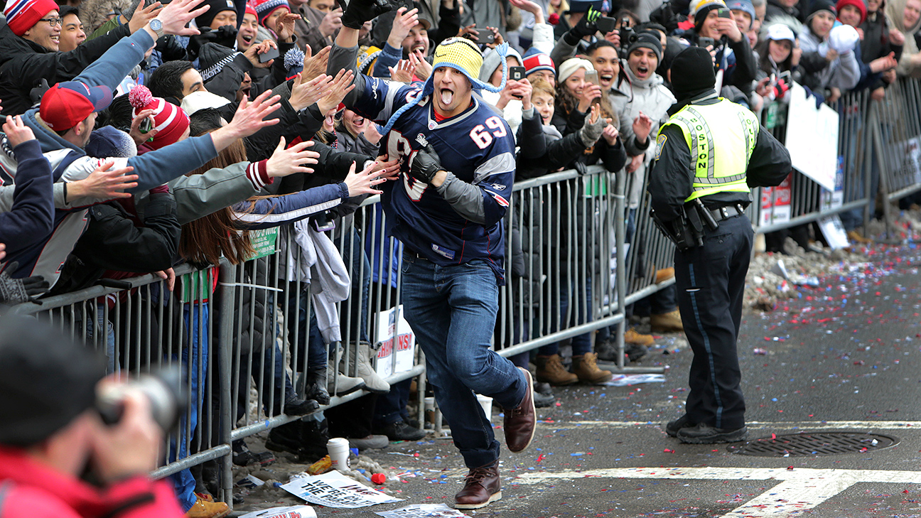 Kansas City celebrates Royals' World Series championship with victory  parade - ESPN