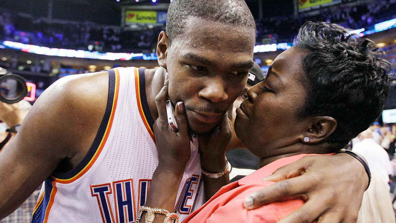 Houston athletes and their mothers