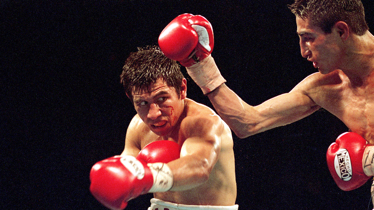 15 years ago: Morales defeated Barrera - ESPN - Boxing Blog- ESPN