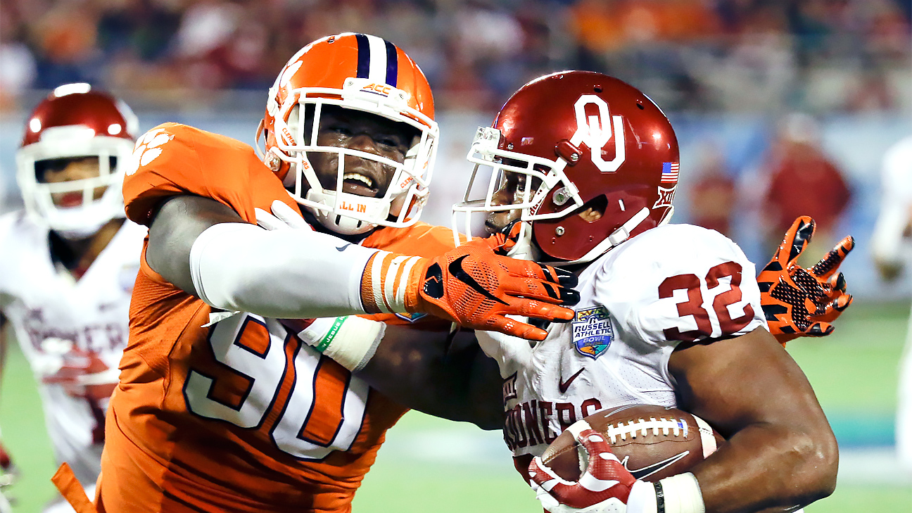 Swinney: Clemson's Shaq Lawson Expected to Play