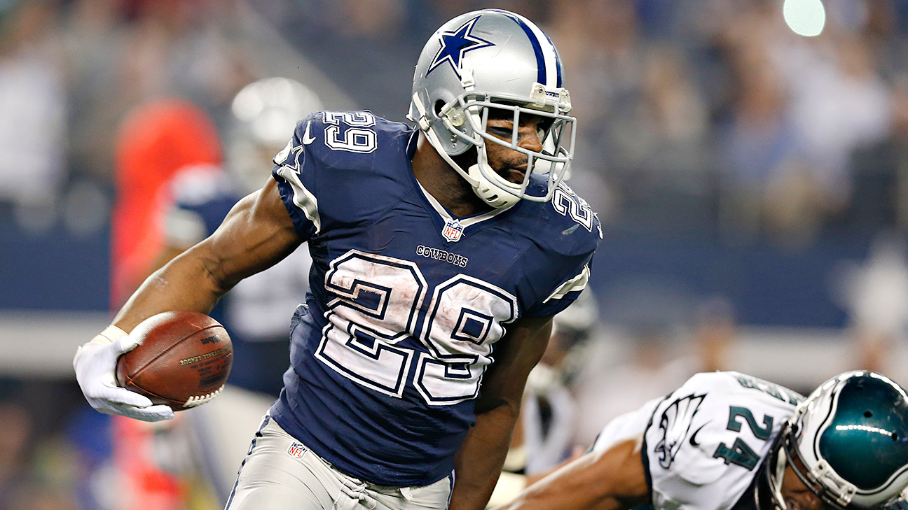 December 14, 2014: Dallas Cowboys running back DeMarco Murray (29